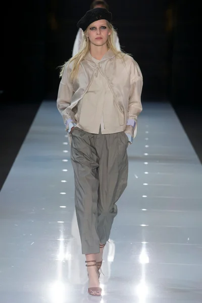 Look 74